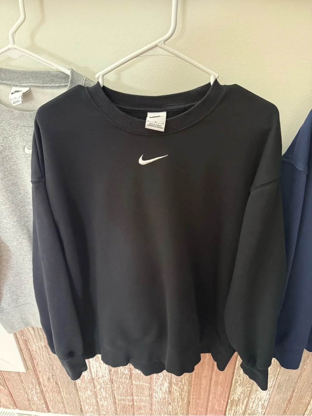 Nike Women’s Oversized Crewneck Sweatshirt Lot